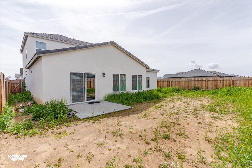 Residential for sale at 8502 Jean Anne, Bakersfield CA featuring 5 beds and 3 baths