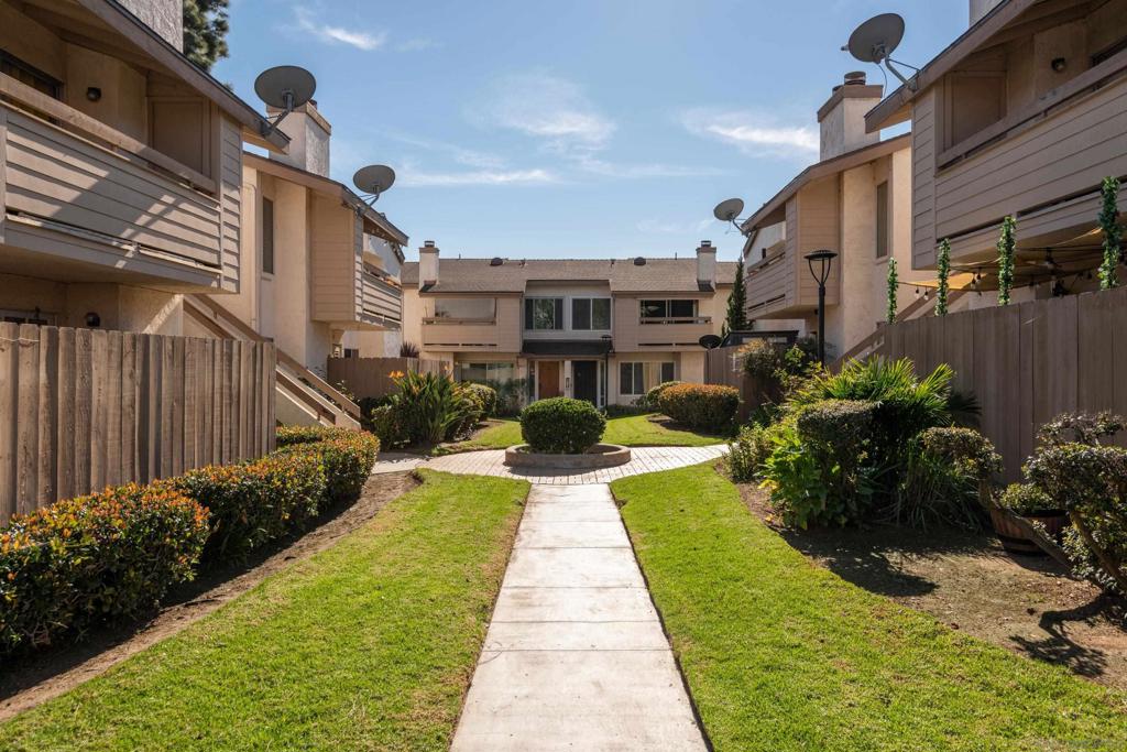 Residential for sale at 1727 Melrose Ave 33, Chula Vista CA featuring 2 beds and 2 baths