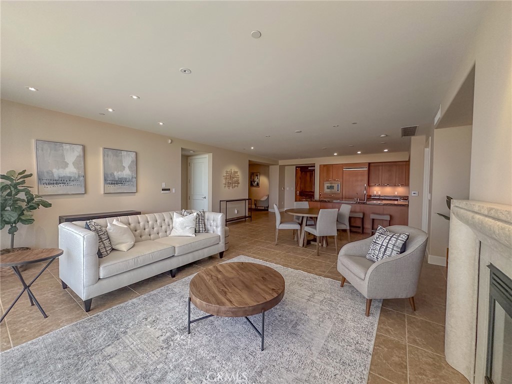 Residential Lease for rent at 5068 Scholarship, Irvine CA featuring 2 beds and 2 baths