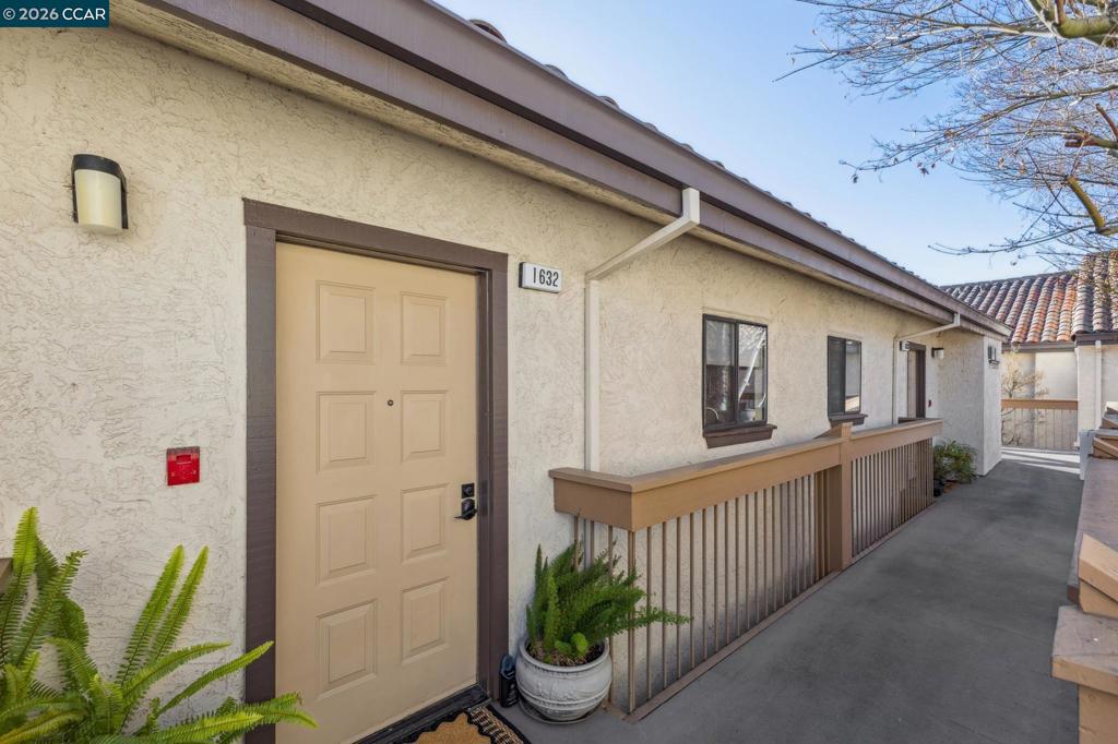 Residential for sale at 1632 S Villa Way, Walnut Creek CA featuring 1 bed and 1 bath