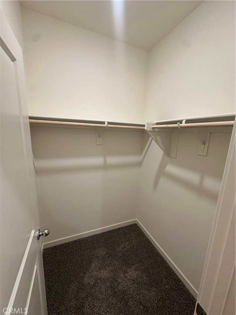 Residential Lease for rent at 12363 Gold Dust Way, Victorville, San Bernardino County CA featuring 5 beds and 3 baths