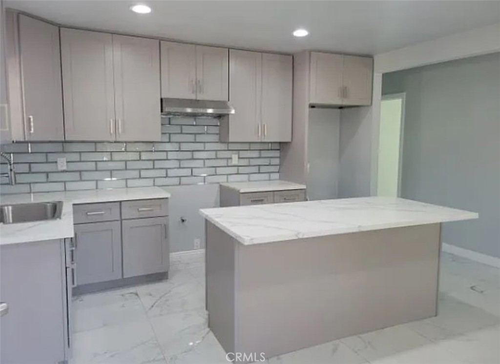 Residential Lease for rent at 9722 Rio Hondo Parkway, El Monte CA featuring 3 beds and 1 bath