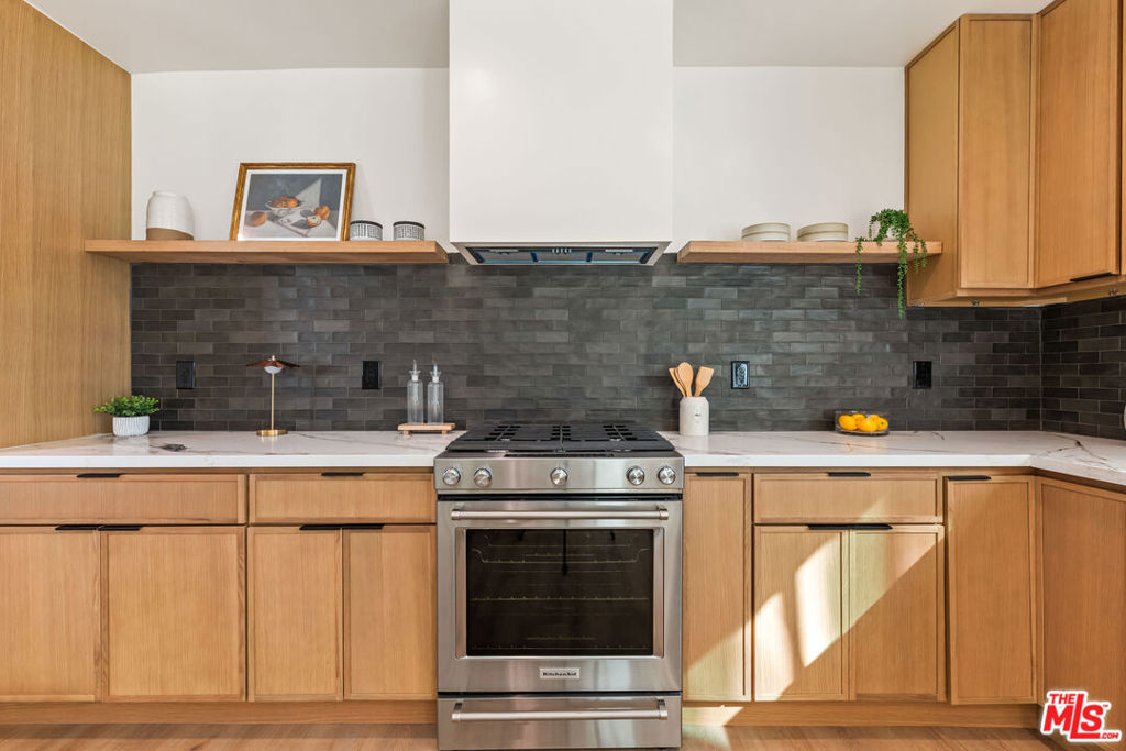 Residential for sale at 4309 Sutro Avenue, Los Angeles CA featuring 3 beds and 3 baths