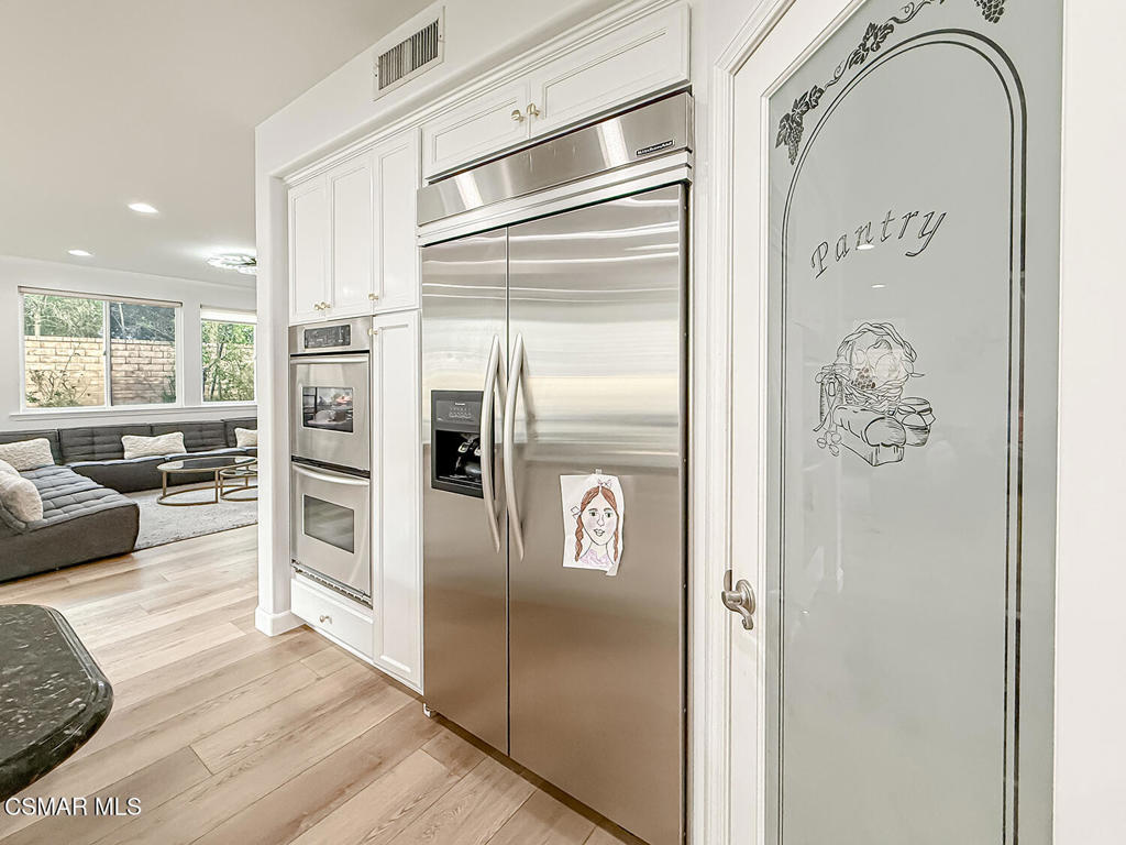 Residential Lease for rent at 5816 Painted Pony Circle, Simi Valley CA featuring 4 beds and 4 baths