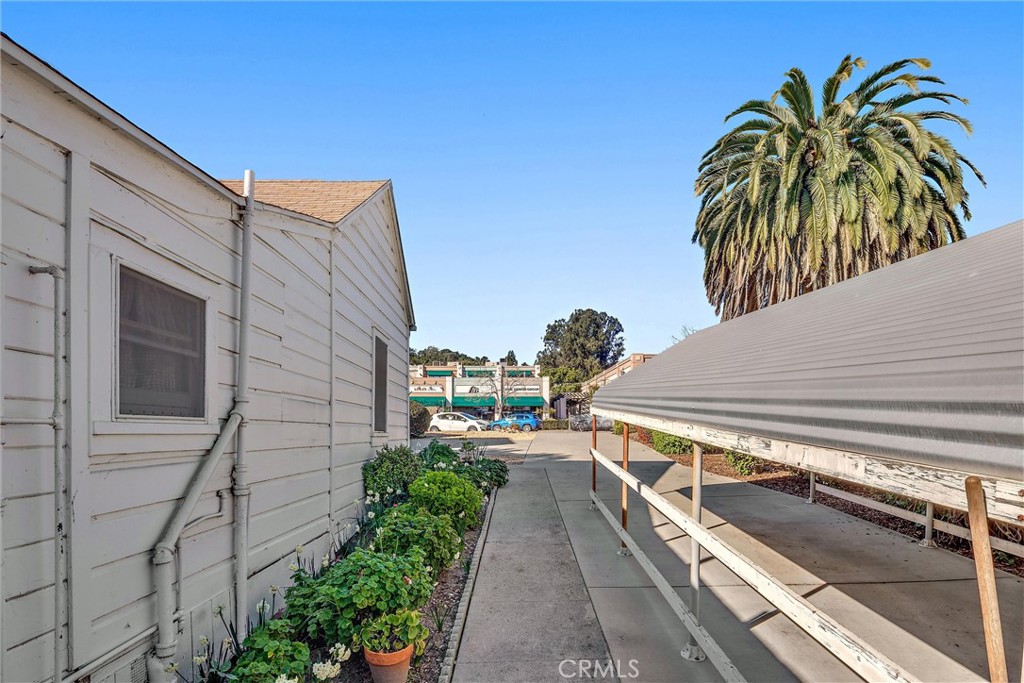 Residential for sale at 137 W Branch, Arroyo Grande CA featuring 1 bed and 1 bath