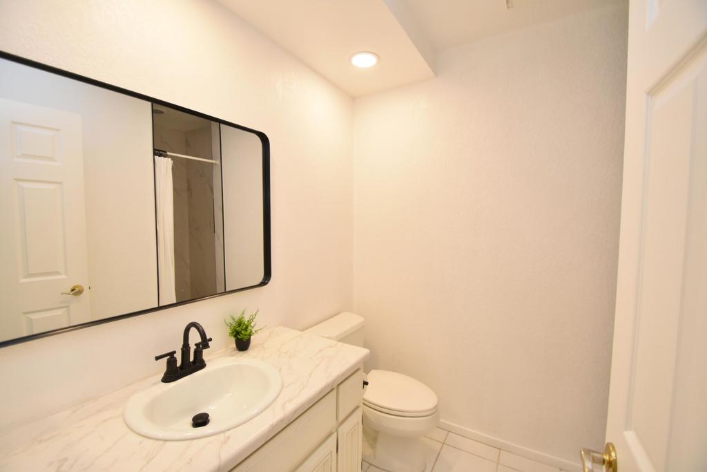 Residential for sale at 48129 Vista Cielo, La Quinta CA featuring 3 beds and 3 baths