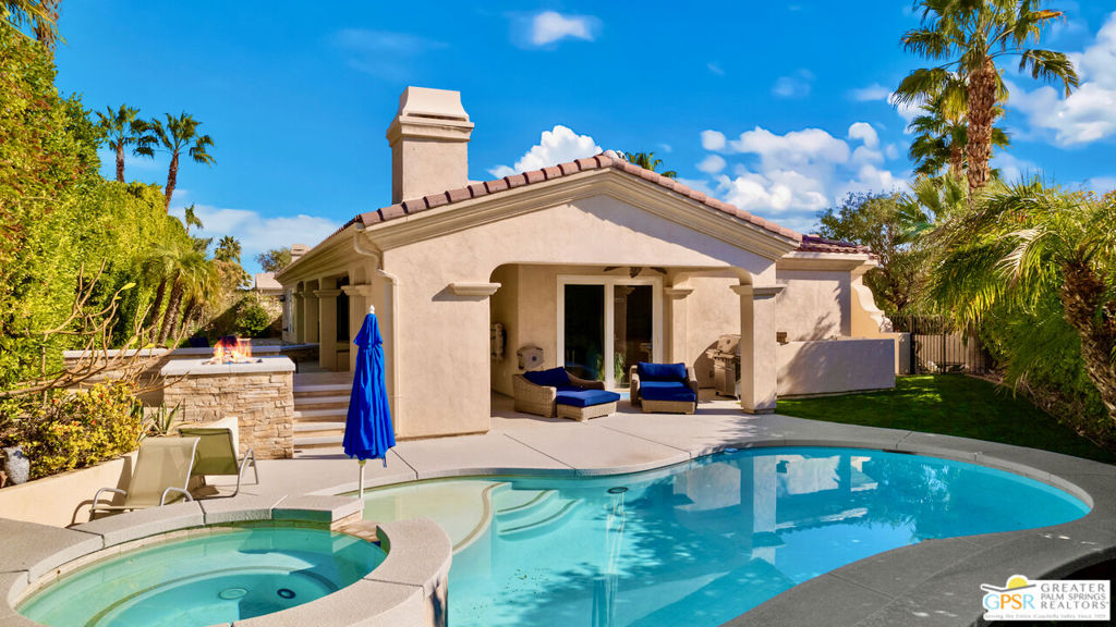 Residential for sale at 1420 Amelia Way, Palm Springs CA featuring 3 beds and 3 baths