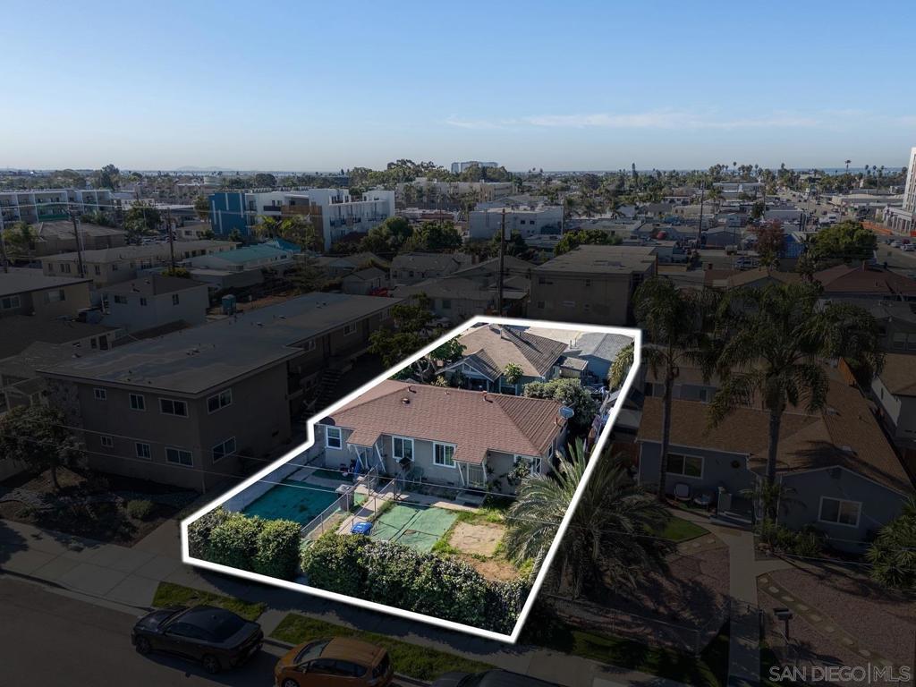 Residential Income for sale at 210 212 Del Mar Ave., Chula Vista CA