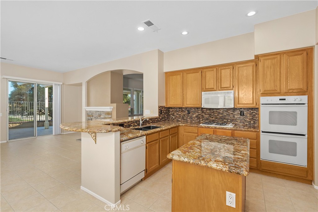 Residential for sale at 37528 Windsor Court, Murrieta CA featuring 3 beds and 3 baths