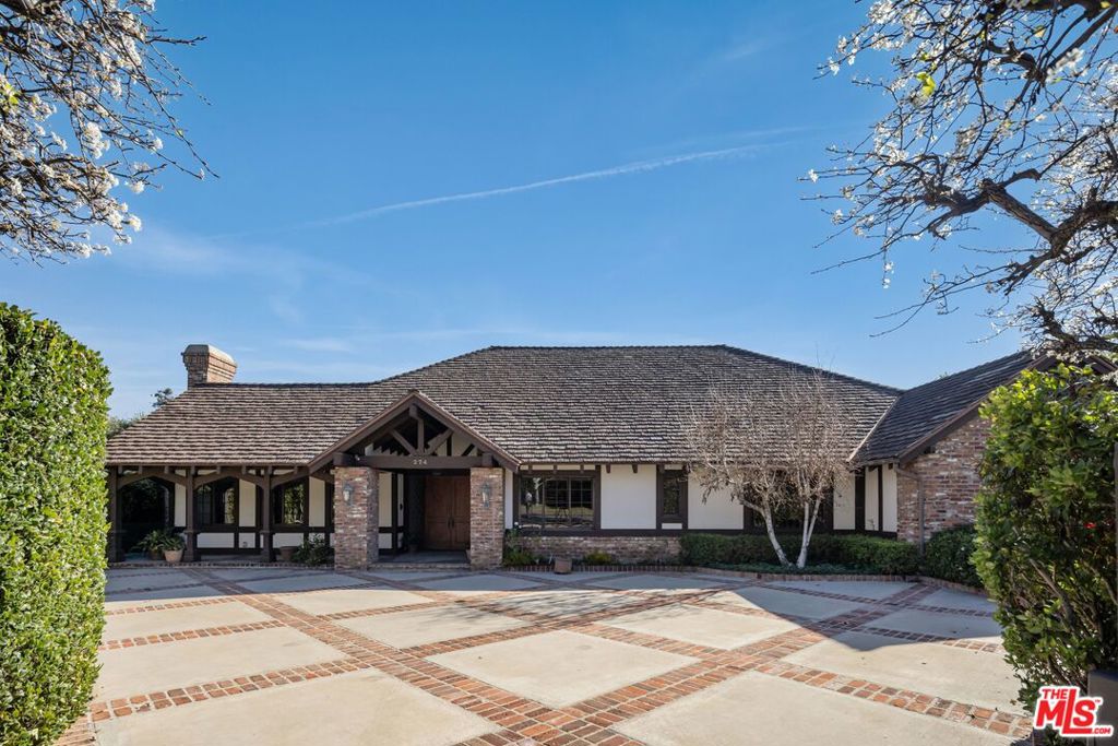 Residential for sale at 274 N Saltair Avenue, Los Angeles CA featuring 6 beds and 5 baths