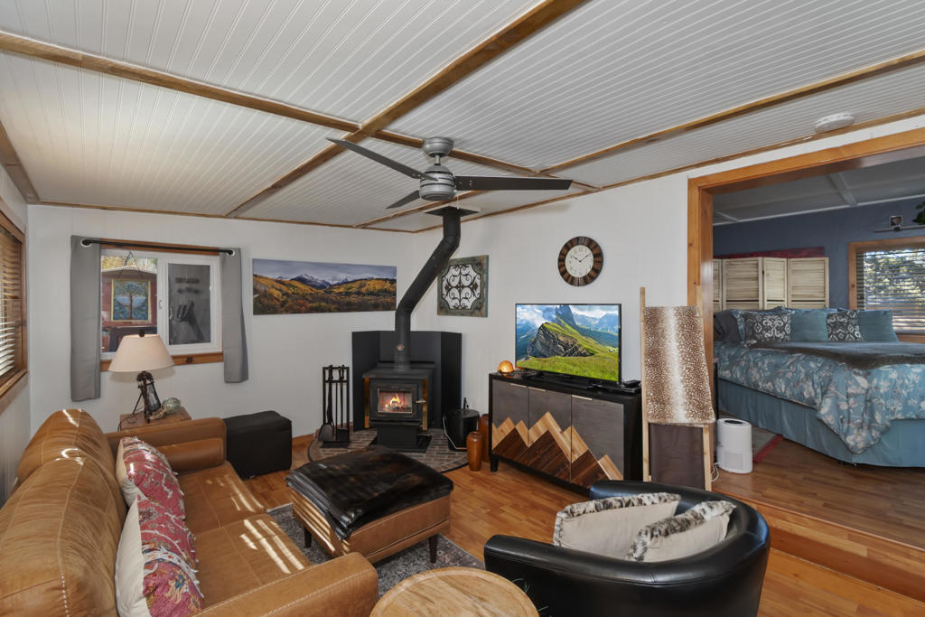 Manufactured In Park for sale at 41150 Lahontan Drive, Big Bear CA featuring 1 bed and 1 bath