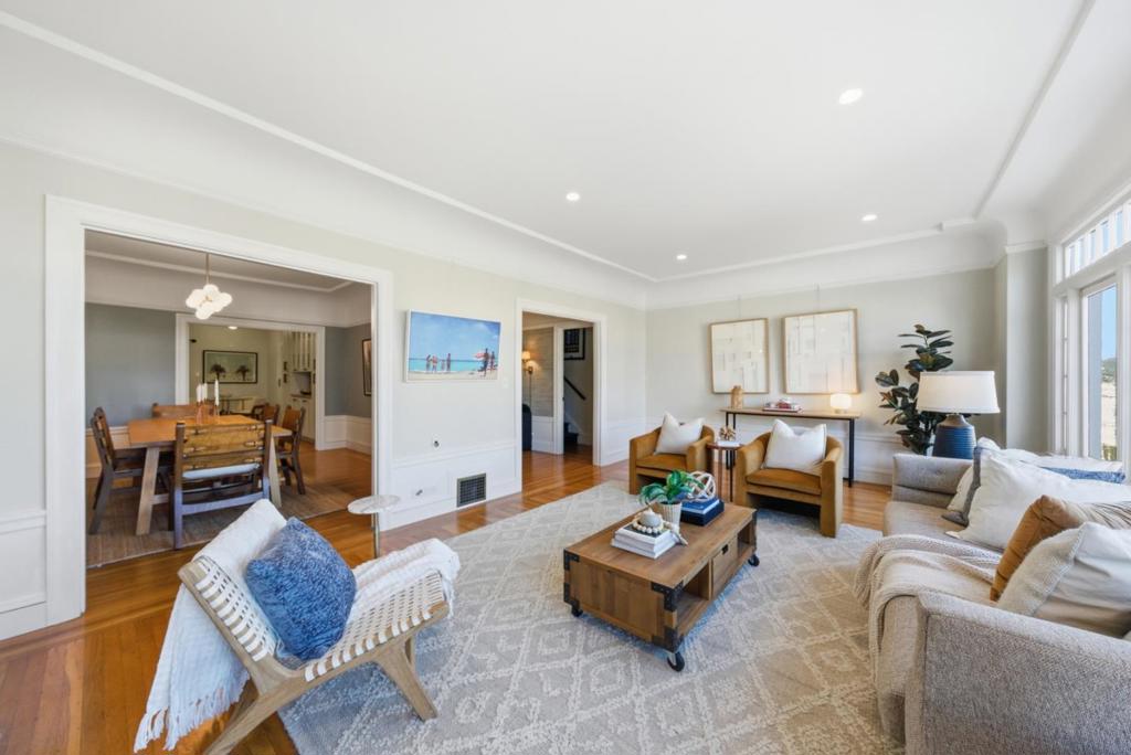 Residential for sale at 689 20th Avenue, San Francisco CA featuring 2 beds and 3 baths