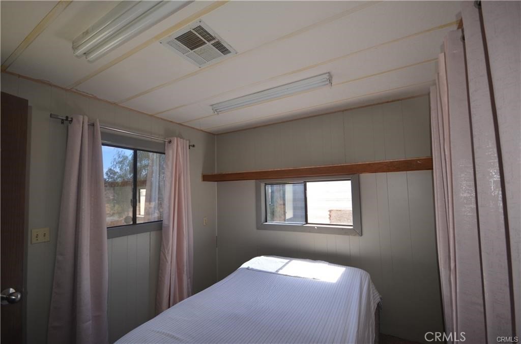 Residential Lease for rent at 32531 Cox Road, Menifee CA featuring 1 bed and 1 bath