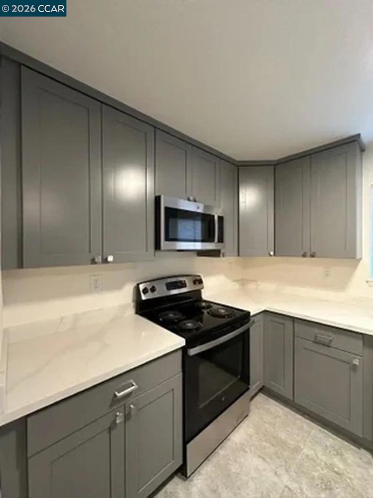 Residential Income for sale at 568 Dean Street, Hayward CA