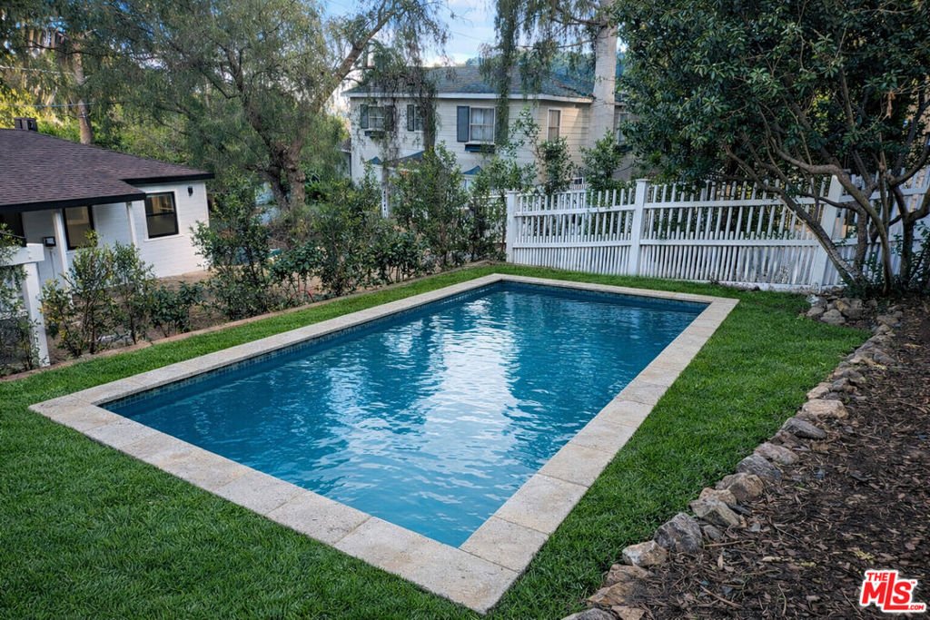 Residential for sale at 9615 Highland Gorge Drive, Beverly Hills CA featuring 3 beds and 2 baths