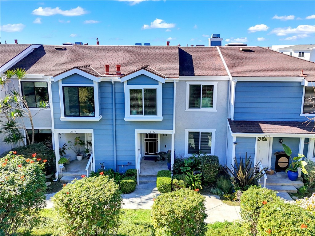 Residential for sale at 2176 Calle Ola Verde, San Clemente CA featuring 3 beds and 3 baths