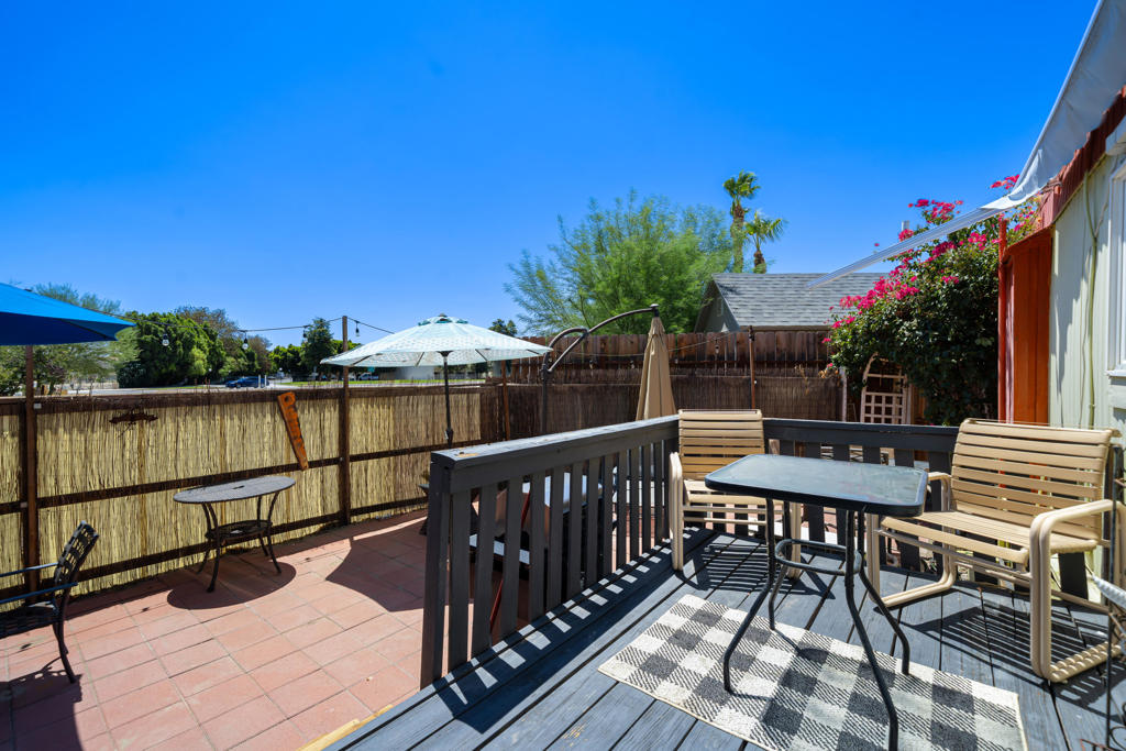 Manufactured In Park for sale at 306 Logenita Street, Palm Springs CA featuring 1 bed and 2 baths