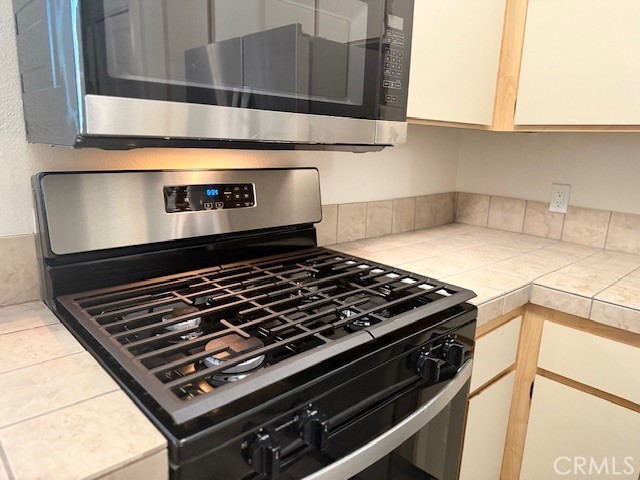 Residential Lease for rent at 79700 Avenue 42 9, Bermuda Dunes CA featuring 2 beds and 2 baths