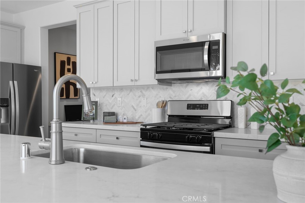 Residential for sale at 5808 Levanto Street, Bakersfield CA featuring 4 beds and 4 baths