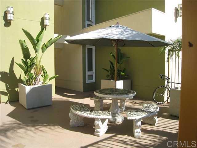 Residential Lease for rent at 5540 Lindo Paseo 12, San Diego CA featuring 2 beds and 2 baths