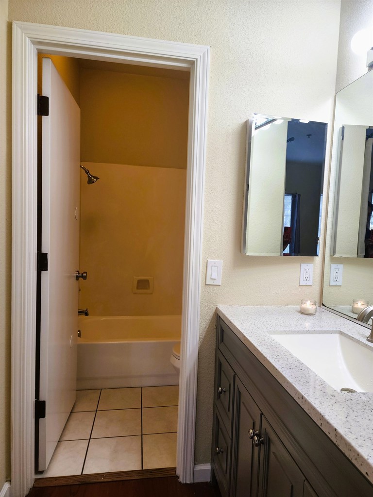 Residential for sale at 1410 Thrush Ave 3, San Leandro CA featuring 2 beds and 2 baths