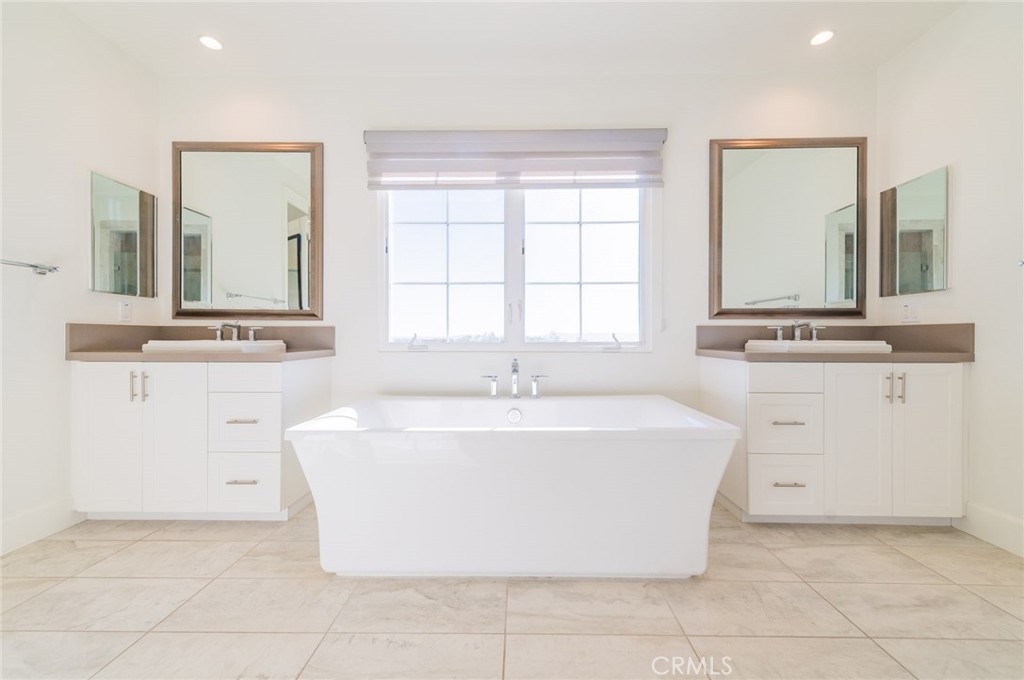 Residential Lease for rent at 153 Summerland, Irvine CA featuring 4 beds and 3 baths