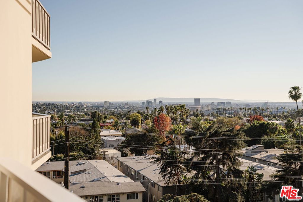 Residential for sale at 4411 Los Feliz Boulevard 702, Los Angeles CA featuring 1 bed and 1 bath