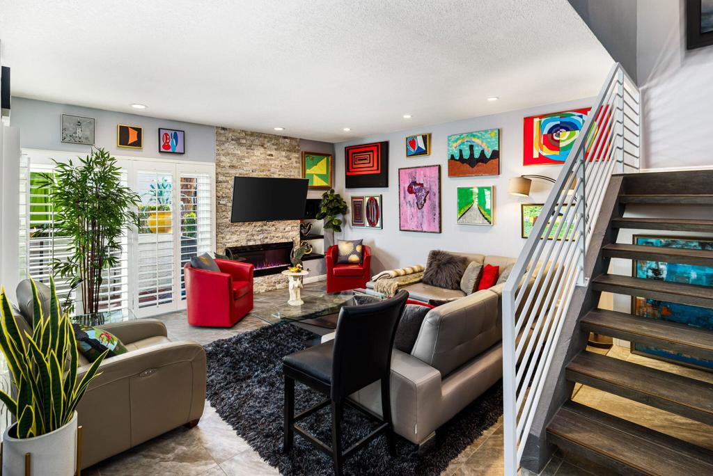 Residential for sale at 412 Rio Vista Drive, Palm Springs CA featuring 3 beds and 3 baths