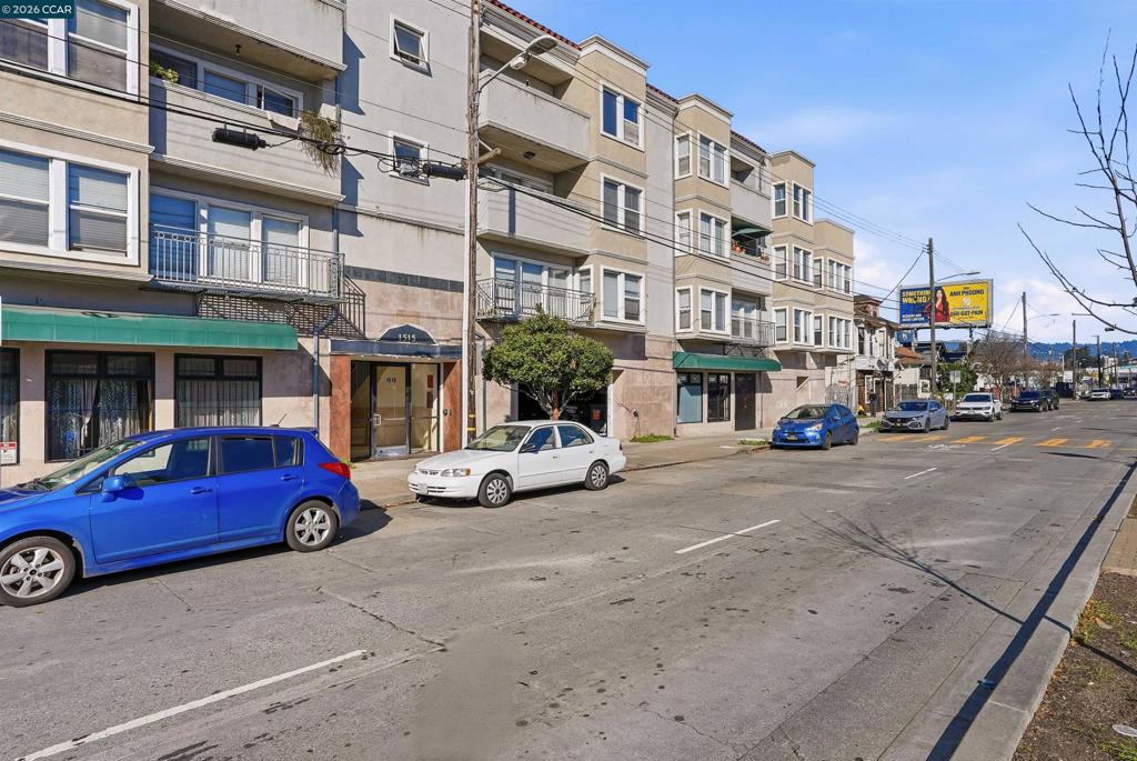 Residential for sale at 1515 14Th Ave 305, Oakland CA featuring 2 beds and 1 bath
