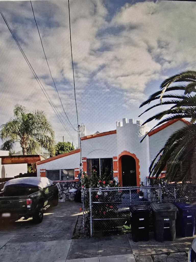 Residential for sale at 251 E 17Th St, Pittsburg CA featuring 3 beds and 1 bath