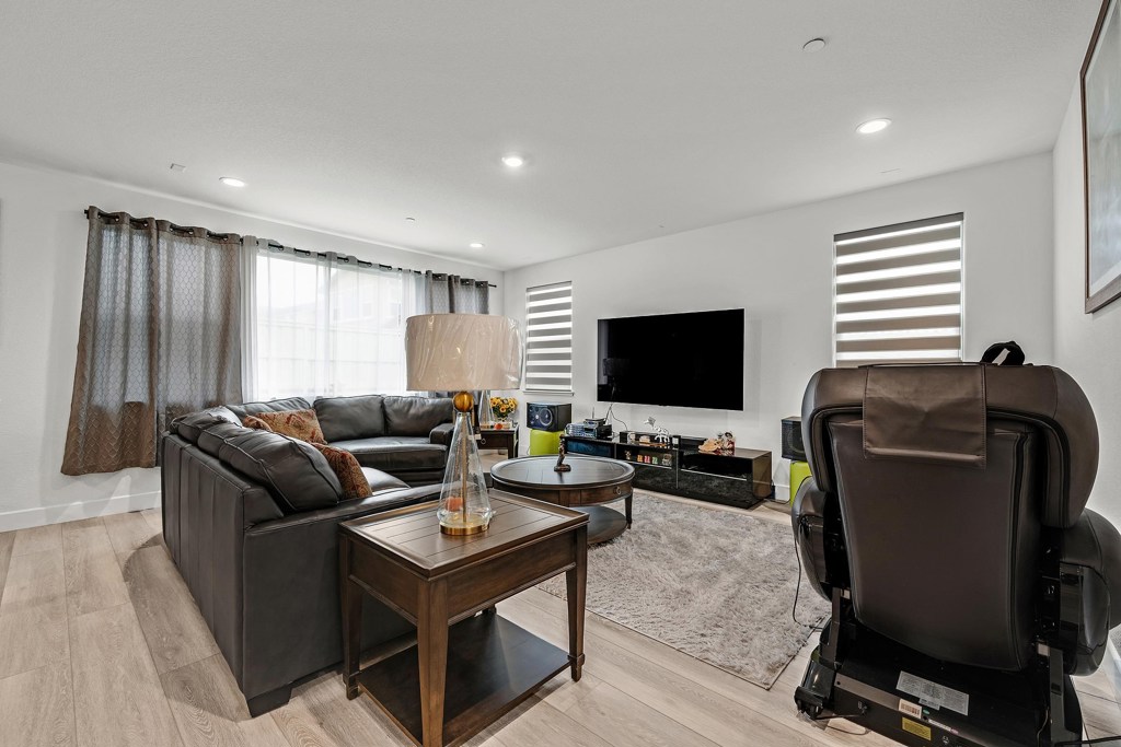 Residential for sale at 2505 Mulholland Dr, Lathrop CA featuring 5 beds and 5 baths