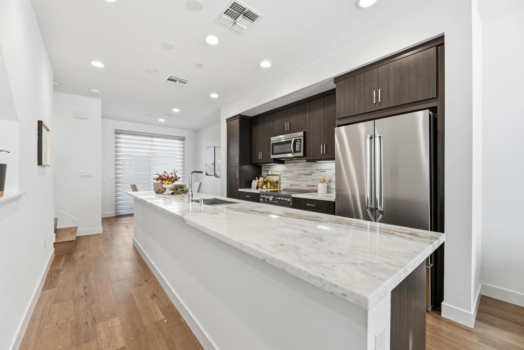 Residential for sale at 931 Edy Ln, Oakland CA featuring 2 beds and 3 baths