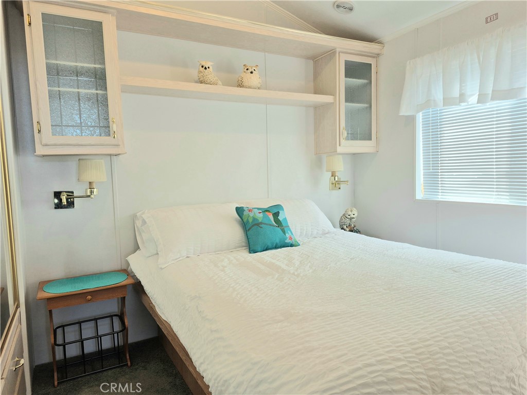 Residential for sale at 1357 Sierra Drive, San Jacinto CA featuring 1 bed and 1 bath