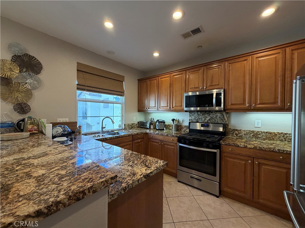 Residential Lease for rent at 615 W 1st, Claremont CA featuring 3 beds and 3 baths