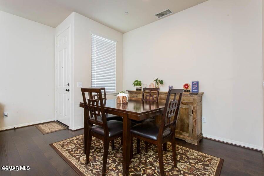Residential Lease for rent at 1654 Heywood Street D, Simi Valley CA featuring 3 beds and 3 baths