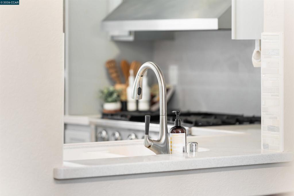 Residential for sale at 582 La Corso Dr, Walnut Creek CA featuring 3 beds and 2 baths