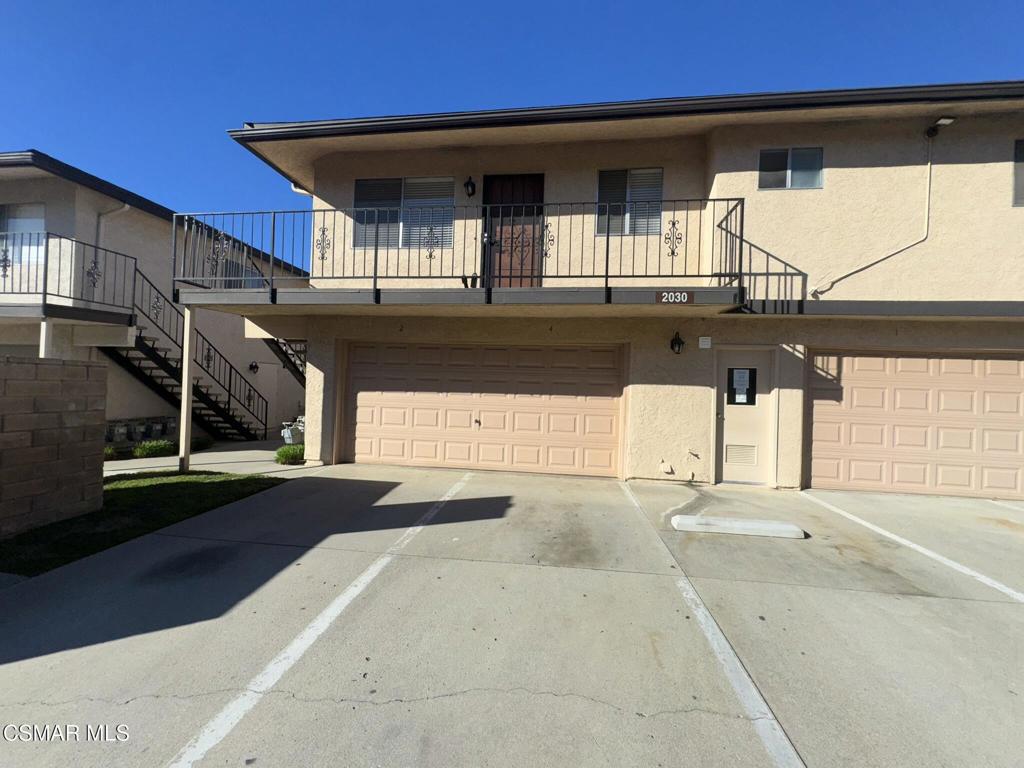 Residential Lease for rent at 2030 Avenida Placida 4, Simi Valley CA featuring 2 beds and 1 bath