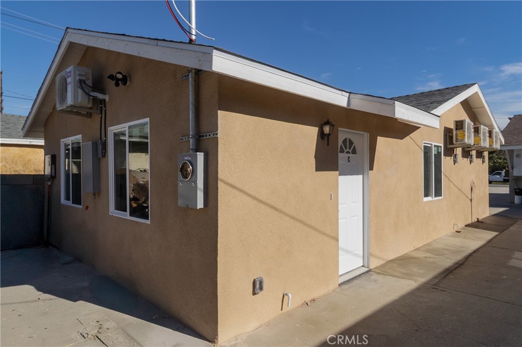 Residential Lease for rent at 1939 1/2 Strozier Avenue, South El Monte CA featuring 3 beds and 2 baths