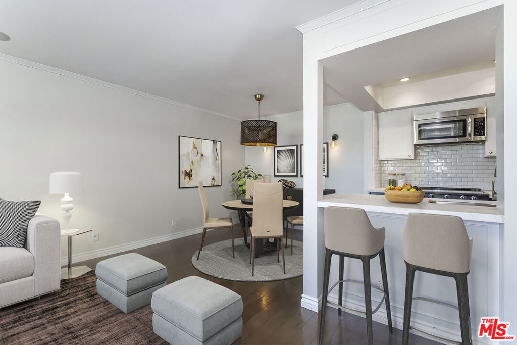 Residential Lease for rent at 906 N Doheny Drive 311, West Hollywood CA featuring 2 beds and 2 baths