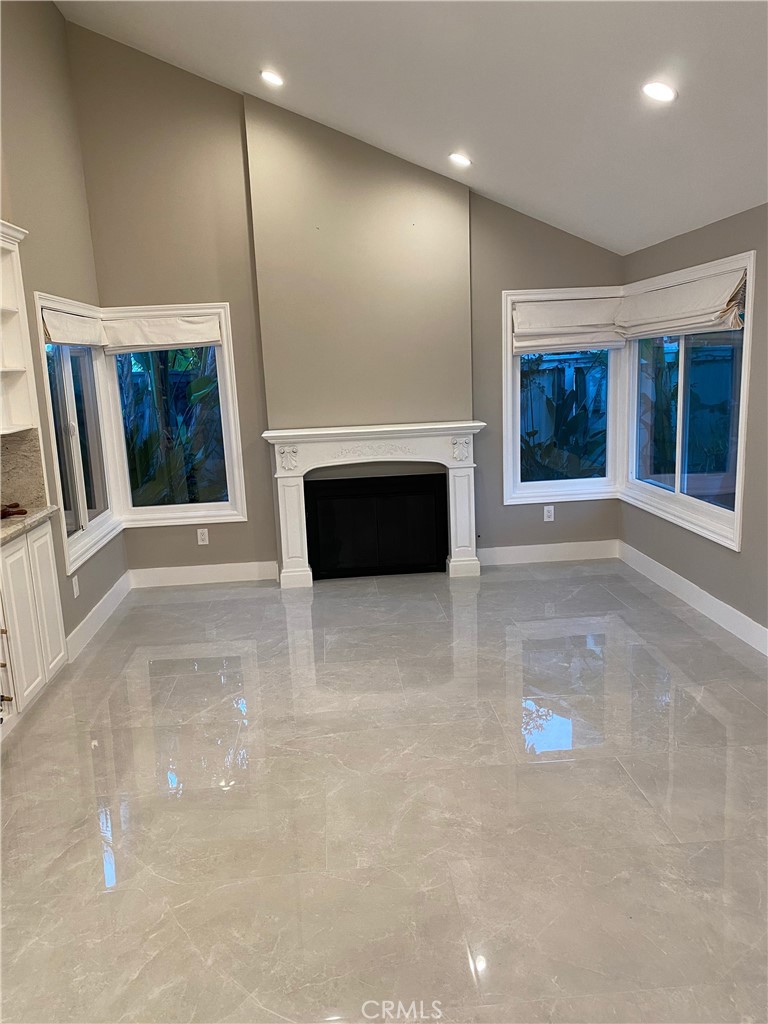 Residential Lease for rent at 1933 Canyon Park Circle, Orange CA featuring 3 beds and 2 baths