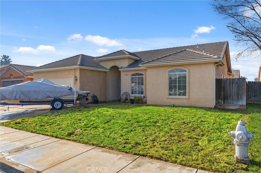 Residential for sale at 653 Stonewood, Los Banos CA featuring 3 beds and 2 baths