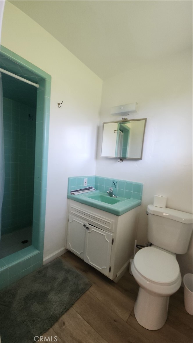 Residential Lease for rent at 6016 Ashwood, Bakersfield CA featuring 3 beds and 2 baths