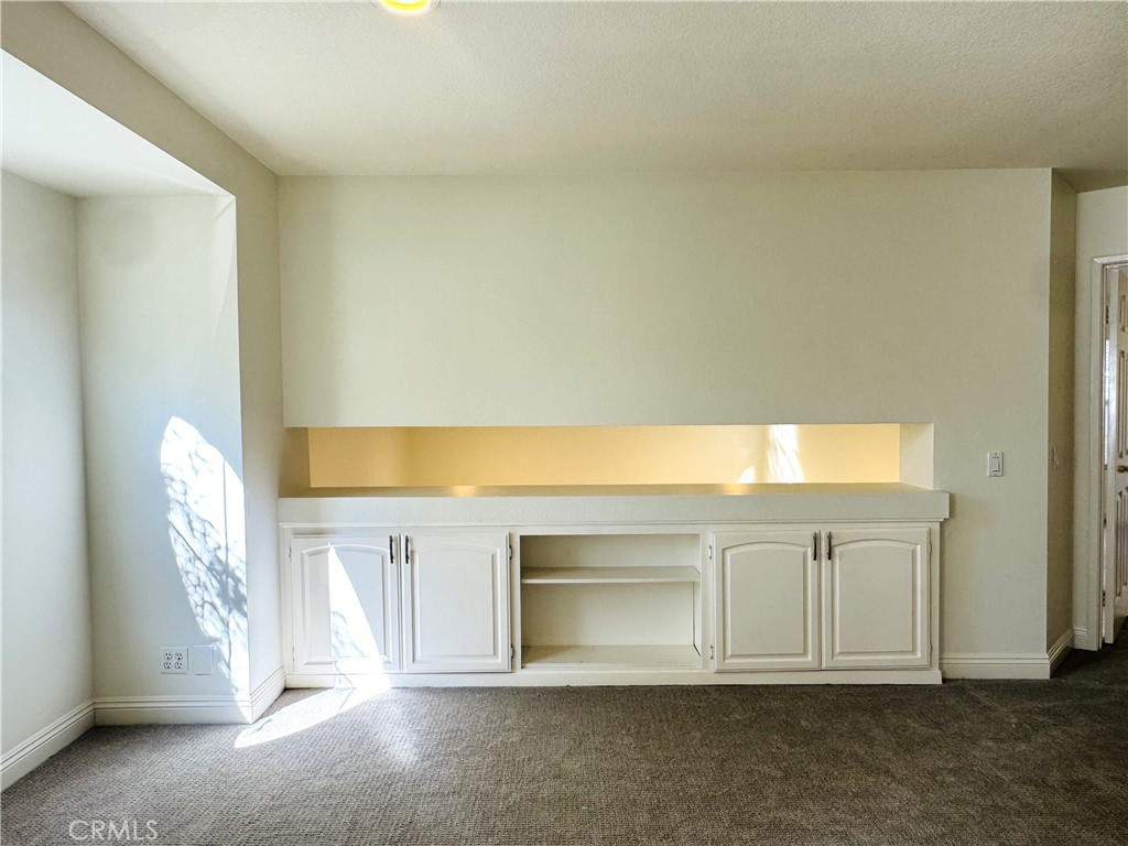 Residential Lease for rent at 26281 Palisades, Mission Viejo CA featuring 3 beds and 3 baths