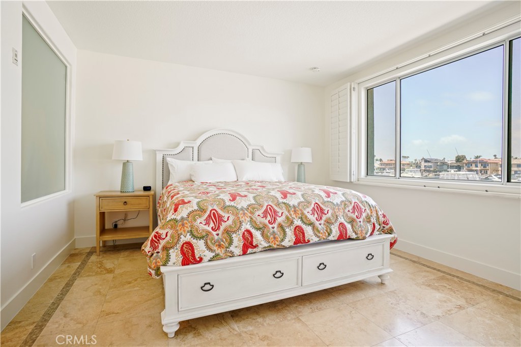 Residential Lease for rent at 4167 Warner, Huntington Beach CA featuring 2 beds and 2 baths