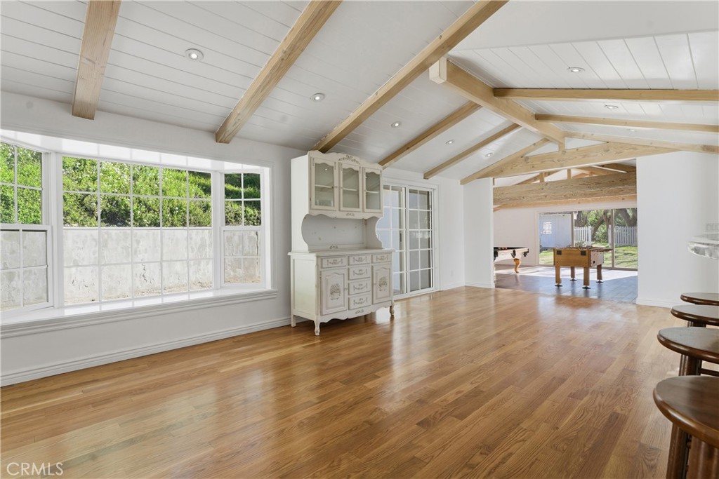 Residential Lease for rent at 5550 Penland, Hidden Hills CA featuring 4 beds and 5 baths