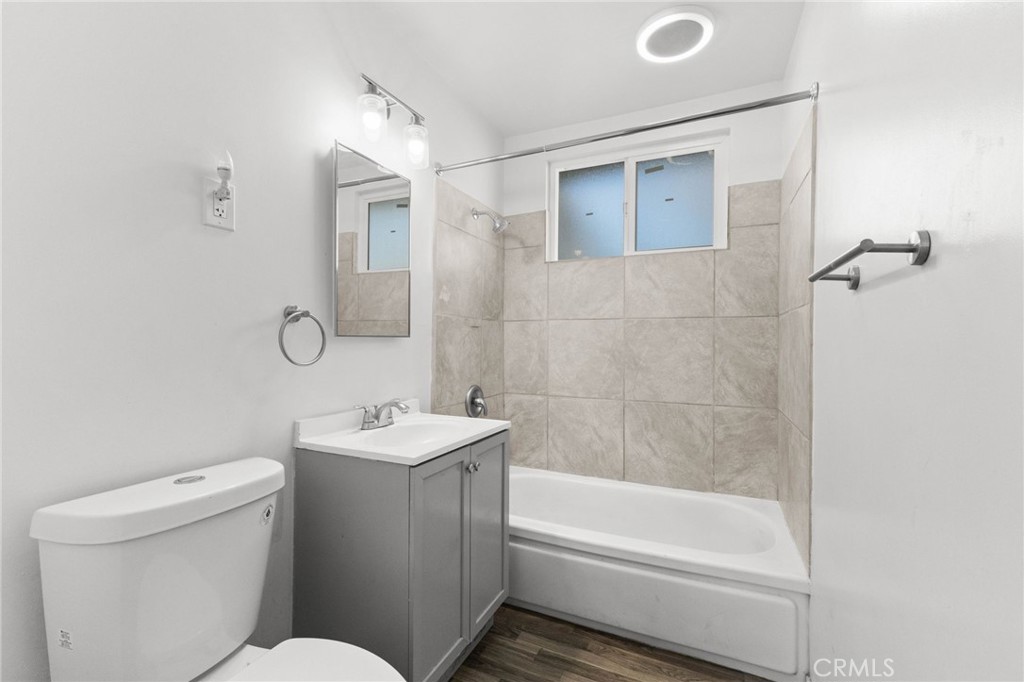 Residential for sale at 9416 Cedar, Bloomington CA featuring 3 beds and 1 bath