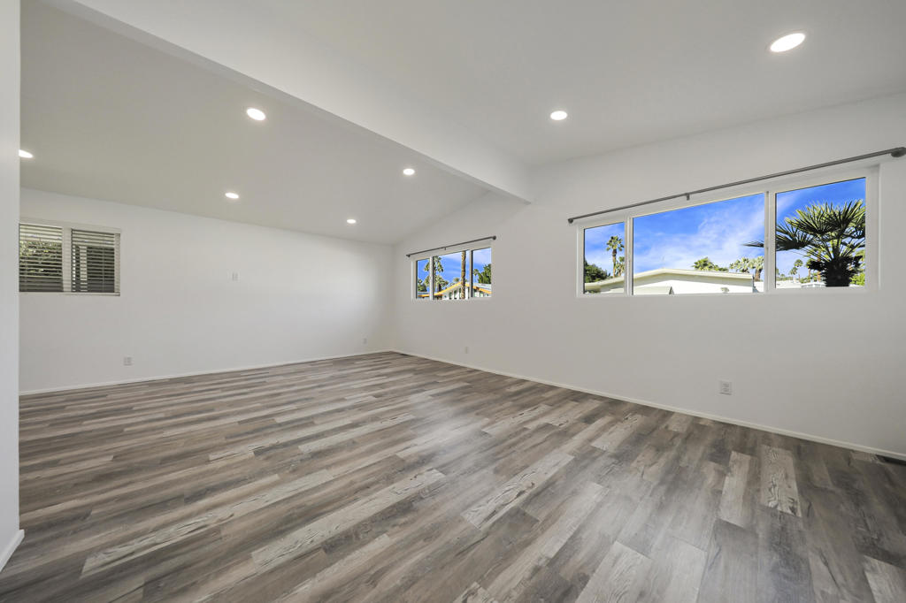 Manufactured In Park for sale at 126 Monte Carlo Street, Rancho Mirage CA featuring 2 beds and 2 baths