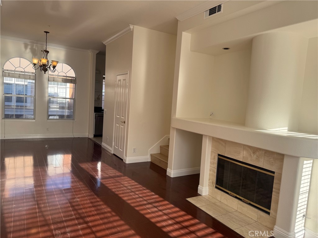 Residential Lease for rent at 9 Torrigiani Aisle, Irvine CA featuring 1 bed and 2 baths