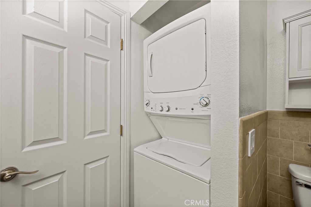 Residential for sale at 1068 Calle Del Cerro 1506, San Clemente CA featuring 1 bed and 1 bath