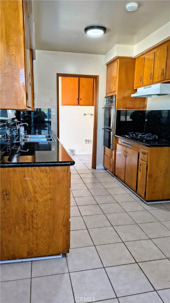 Residential for sale at 633 Maple Way, Upland CA featuring 3 beds and 2 baths
